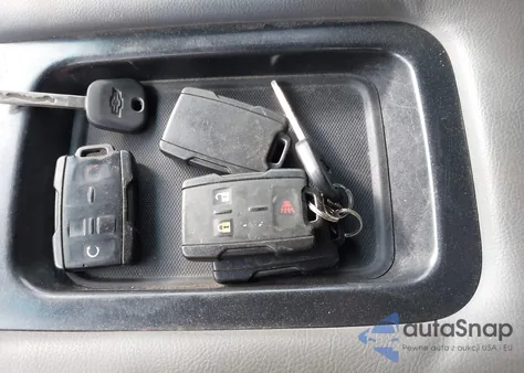 2018 Chevrolet Silverado 1500 Custom from USA, damaged, VIN 1GCRCPEC0JZ382182